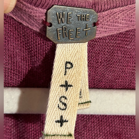 FREE PEOPLE BURGUNDY MAROON SEE THROUGH MESH SWEATER TOP SHIRT LONG SLEEVE - Picture 6 of 8